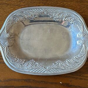 Wilton Armetale Pewter Acanthus Oval Platter
